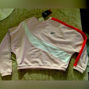 Reebok Crop Sweatshirt Women’s XL, Athletic Casual Comfort Gym School  New